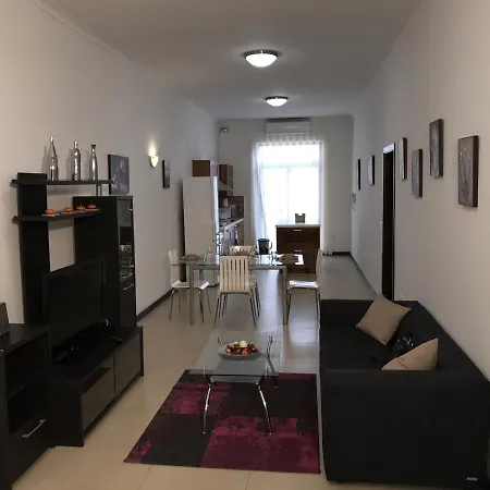 Medmalta Apartment Daniel Court グジラ