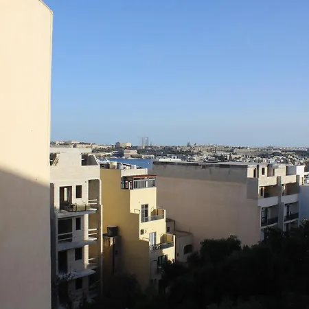 Medmalta Apartment Daniel Court アパート