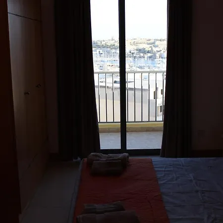 Medmalta Apartment Daniel Court アパート グジラ